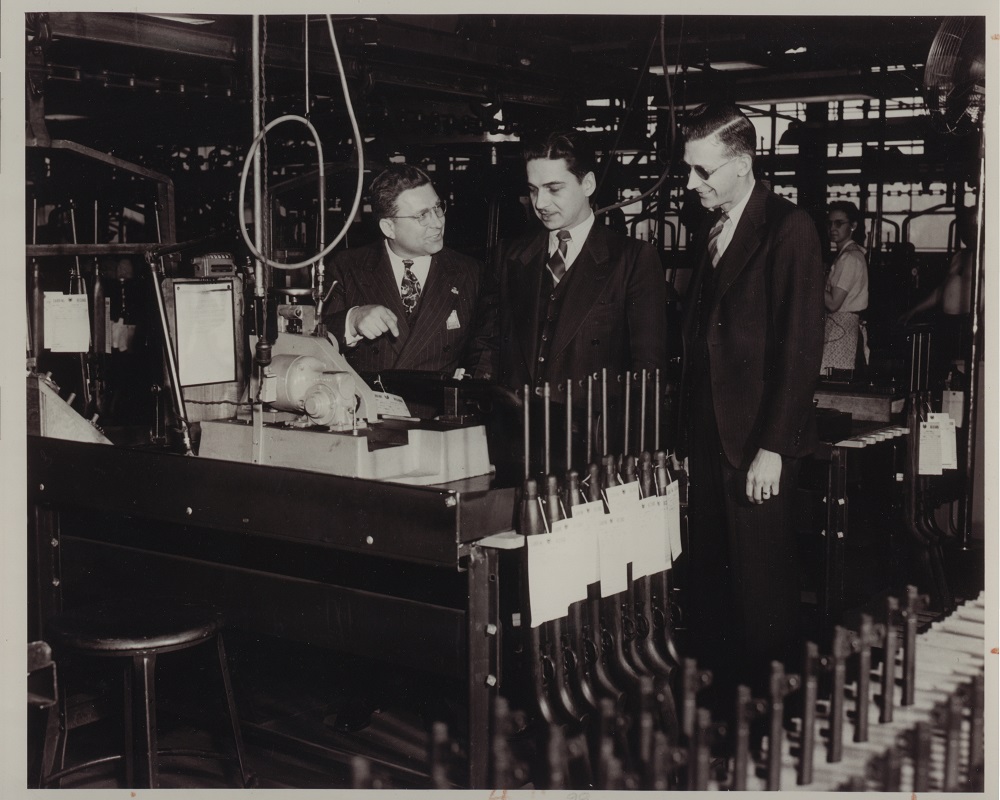 s-blob-v1-IMAGE-LraxmZUwljQ